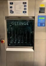 Glass Washer in Pod B of the UCSF Broad Stem Cell Center